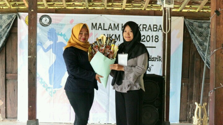 UKM Tari Pembagian Hadiah